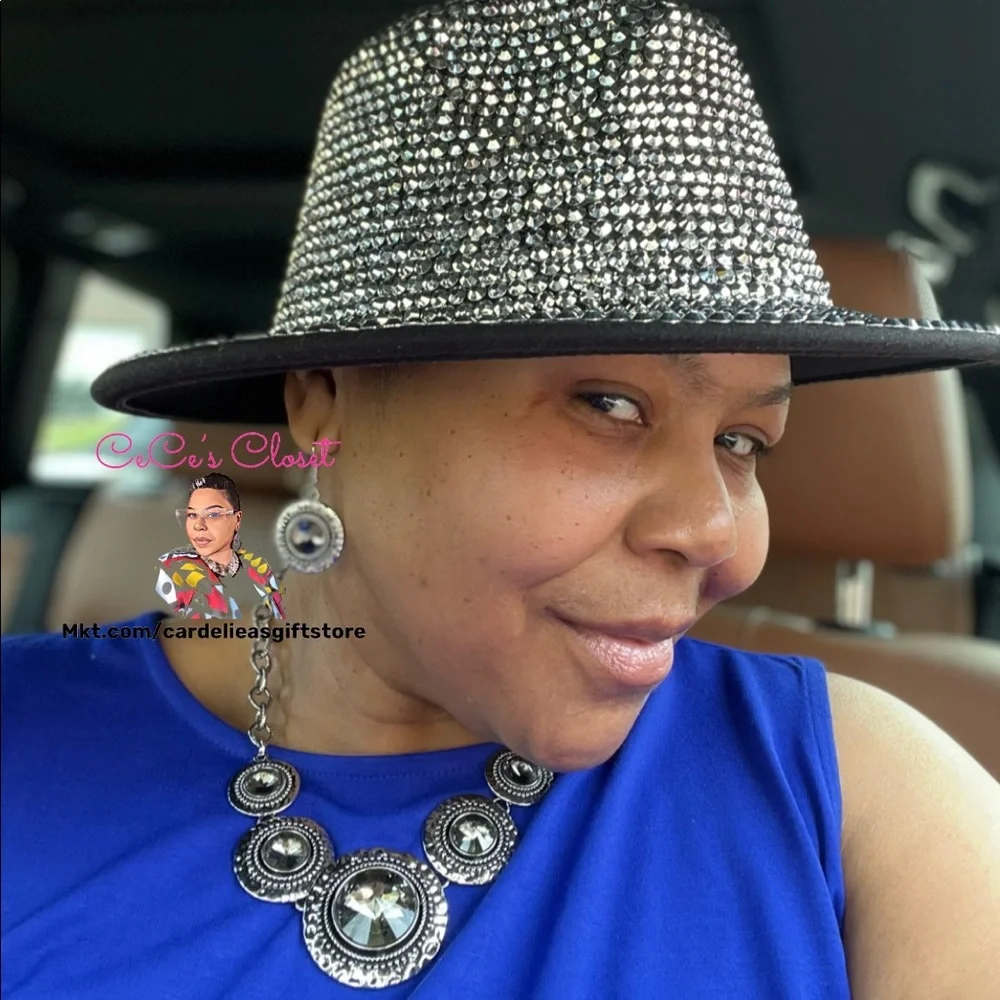 * Full Rhinestone Fedora Hat
* Rhinestone - Picture 10 of 10